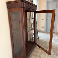 Vetrina in legno massello