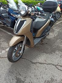 Piaggio 300