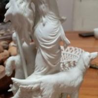 statuetta in ceramica
