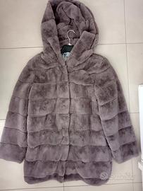 pelliccia sintetica con cappuccio 