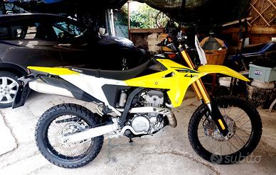 suzuki dr-z4s