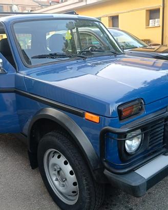 Lada niva 