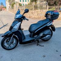 Kymco People 300 - 2019