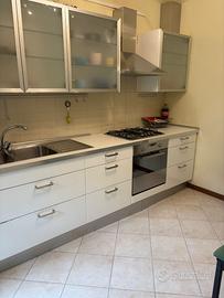 Cucina completa, 4 fuochi , cappa, lavastoviglie