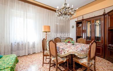 QUADRILOCALE CON GARAGE E MAGAZZINO