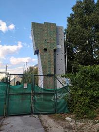 Plaestra arrampicata artificiale 