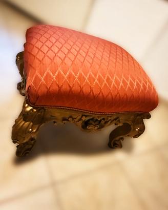 Puff barocchi dorati imbottiti – coppia