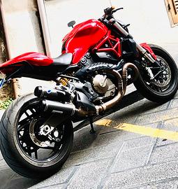 Ducati Monster 821