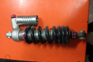 ammortizzatore posteriore moto trk 502