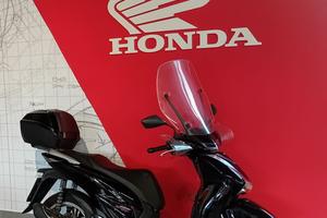 Honda SH 150 .