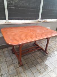 tavolo  in legno  
