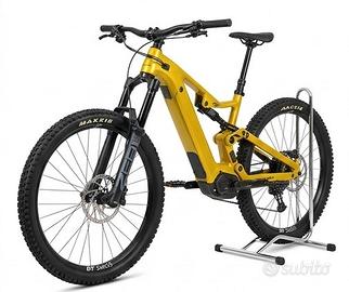 mountain bike elettrica e-MTB flyer uproc 6 482km