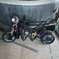 Minimoto blata a liquido