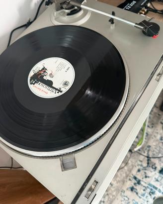 Giradischi Technics SL-DD22
