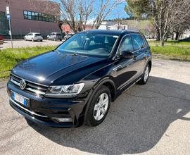 VOLKSWAGEN Tiguan 2.0 tdi Rline 150cv