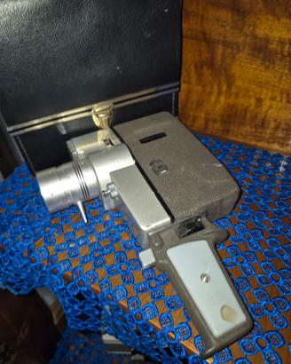 cineprese e macchina fotografica
