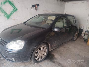 Volkswagen golf 5 serie 2.0 TDI 140 cv