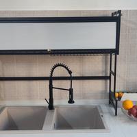 Scolapiatti moderno in lega resistente