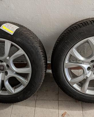 4 cerchi MAK 17 pollici con gomme invernali Kleber