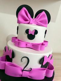 Torta scenografica Minnie compleanno bambina