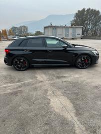 Audi RS3 nera