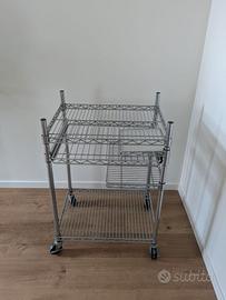 Mobiletto filo cromo porta pc con ruote