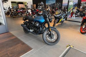 Moto Guzzi V7 Stone