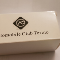 Caricabatterie per cellulare da auto