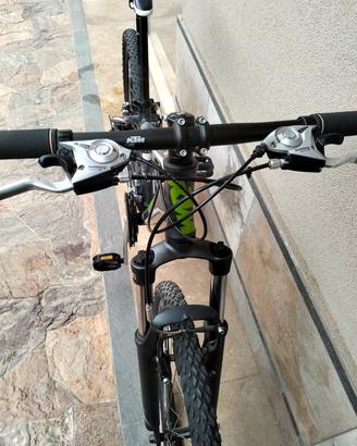 Mountain Bike KTM Chicago 26" – Come nuova