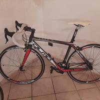 Bici corsa Olmo in carbonio misura s 53