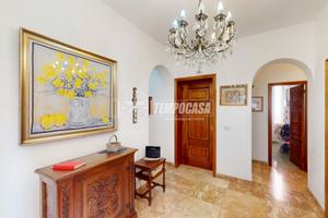 AMPIO E LUMINOSO APPARTAMENTO SU DUE LIVELLI!!