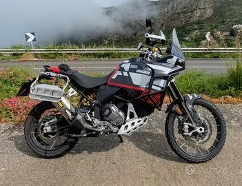 Ducati DesertX 2024