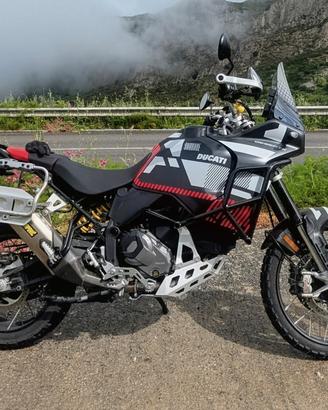 Ducati DesertX 2024