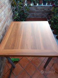 Tavolo da cucina 