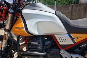 Moto Guzzi V85TT Evocative Graphics
