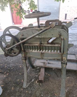 Antica Taglia Carta  per tipografia