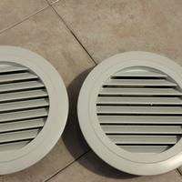 Griglia ventilazione aria universale in plastica.