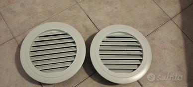 Griglia ventilazione aria universale in plastica.