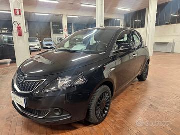Lancia Ypsilon 1.0 FireFly 5 porte S&S Hybrid Ecoc