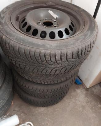 5 gomme da neve nokian wr d4 195 60 r16 89h + 4cer