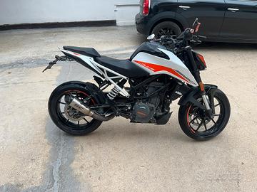 KTM DUKE 390 ABS 2022