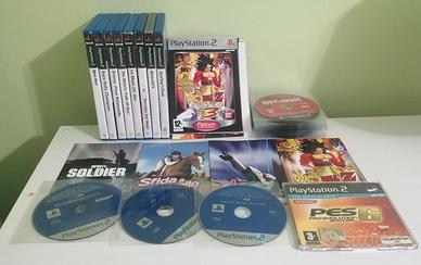 Lotto di 36 videogiochi e accessori per PS2