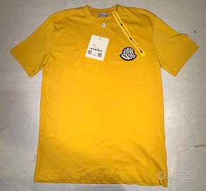 Moncler T-shirt