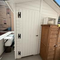 CAsa legno esterno bianca