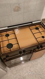 fornello 4 fuochi De Longhi nuovo
