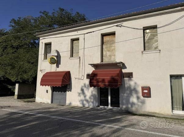 Immobile in asta di 198 m² con 4 locali a Ferrara - Vista 3