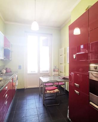 Cucina moderna rossa laccata lucida