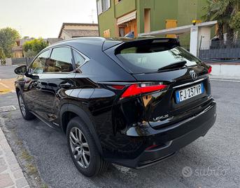 Lexus NX 300h Hybrid 4WD Executive