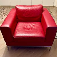 Divano, poltrona e pouf in pelle rossa