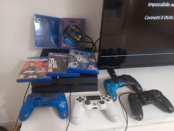 PlayStation 4 con 4 telecomando 